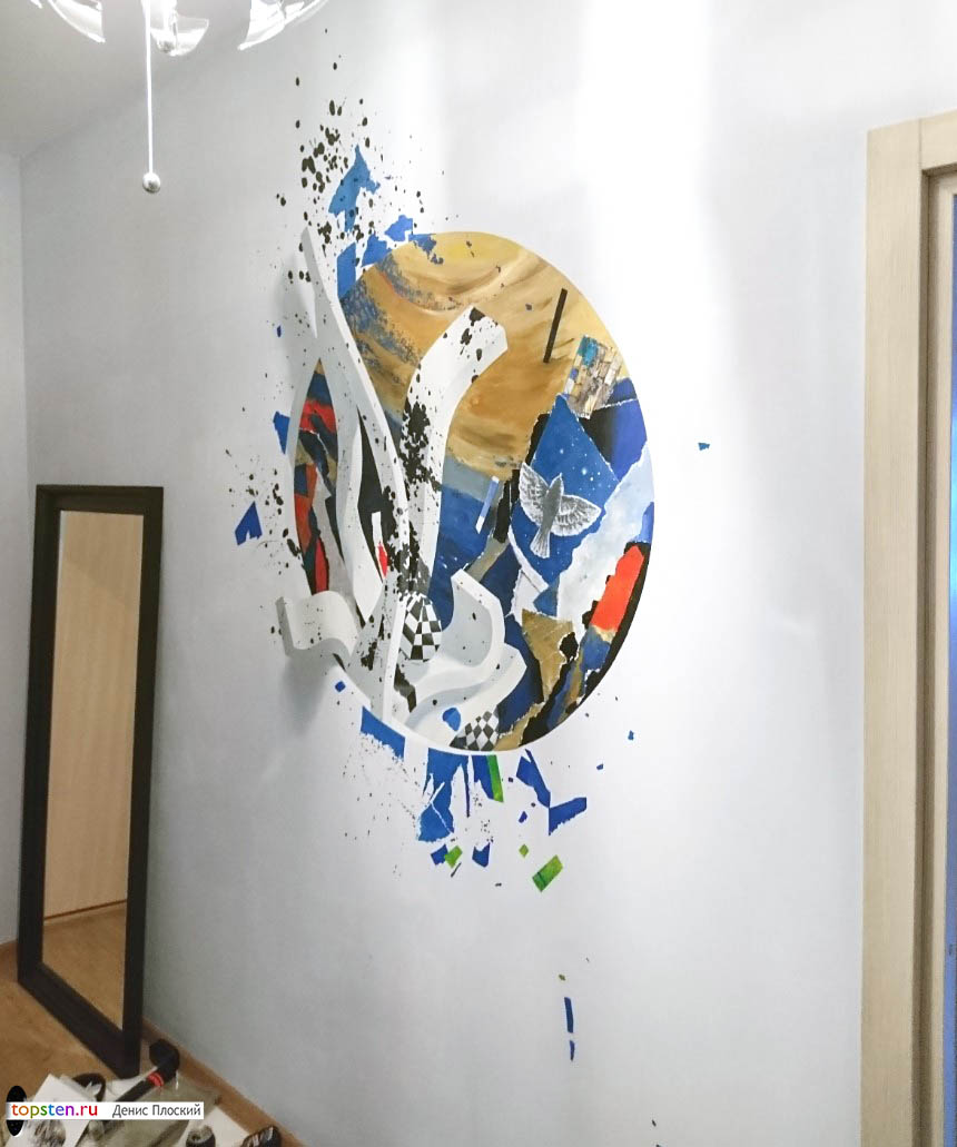 Роспись стен в квартире в коридоре