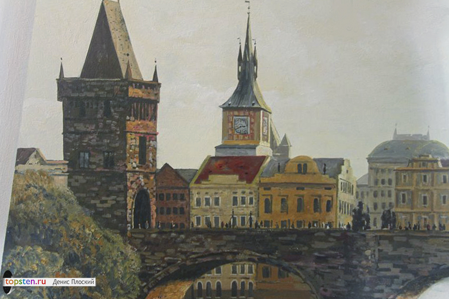 Рисунок на стене вид на Прагу из окна