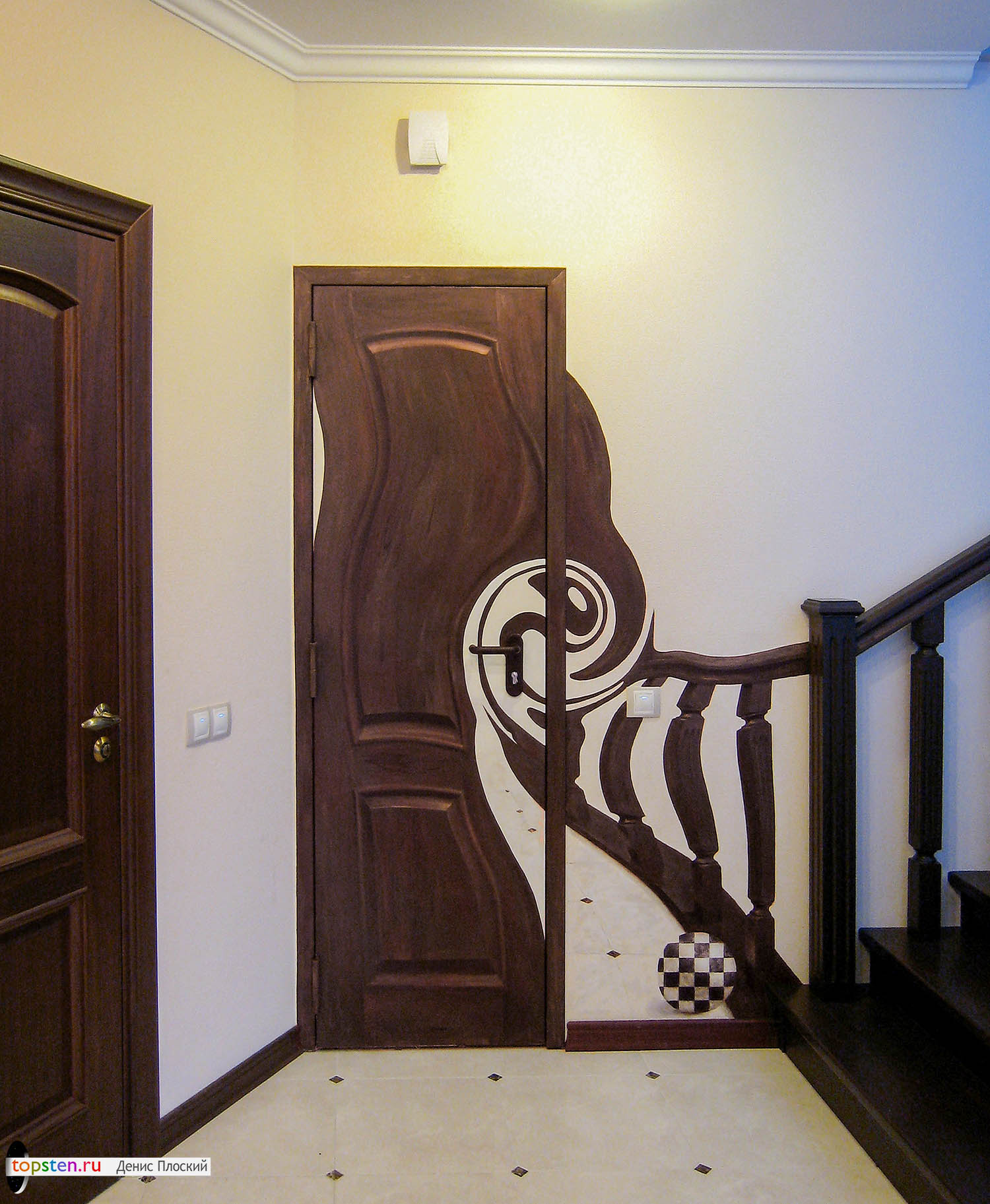 Дизайн дверей рисунками • ФОТО примеры